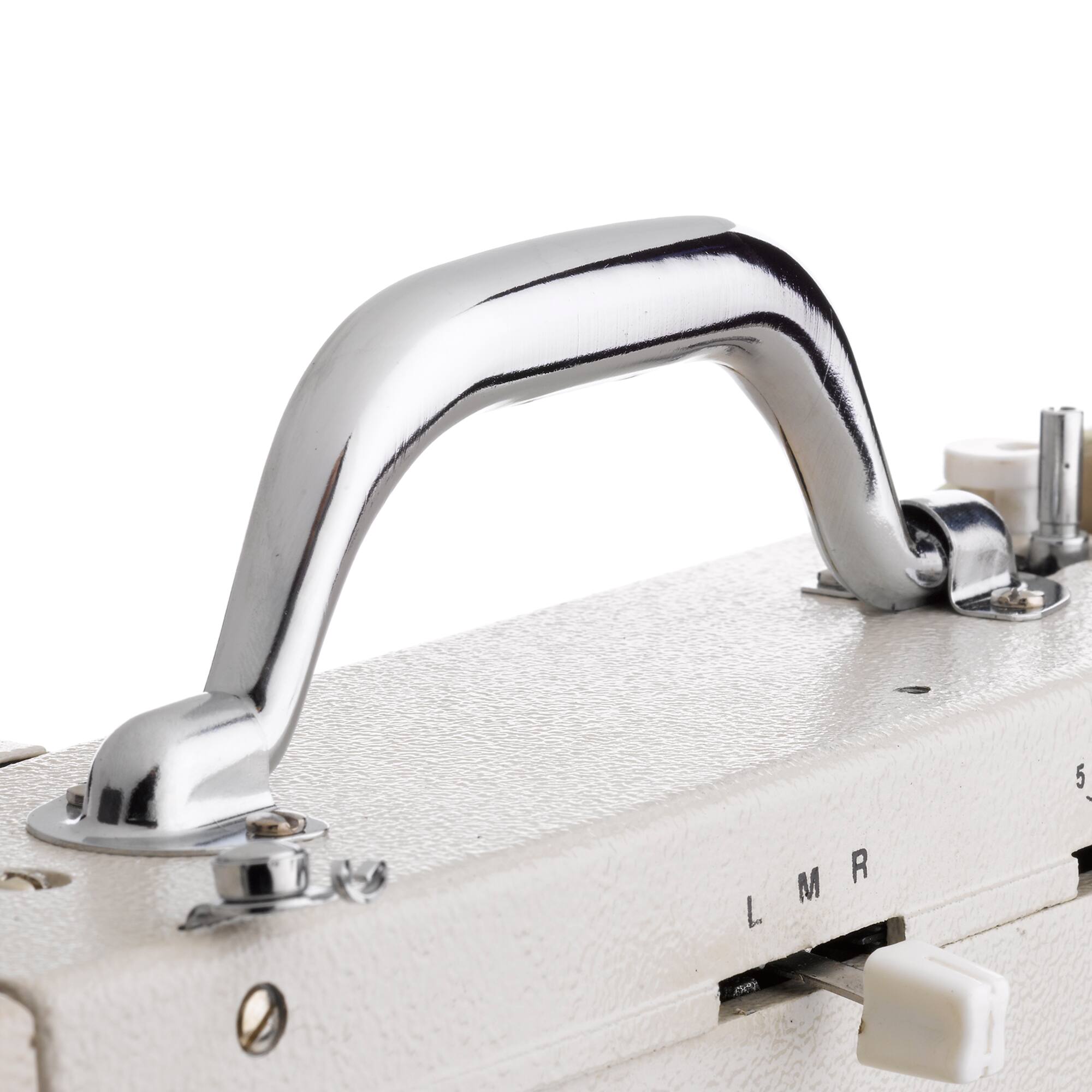 Barracuda 200ZW Sewing Machine with Craftsman Kit